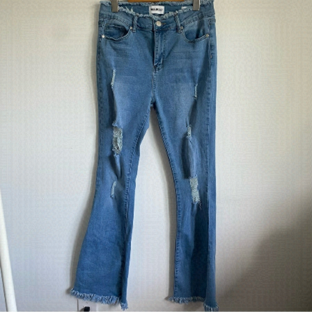 WILLIAM Rast Flawless Flare Distressed Jeans in Light Denim • US 29
